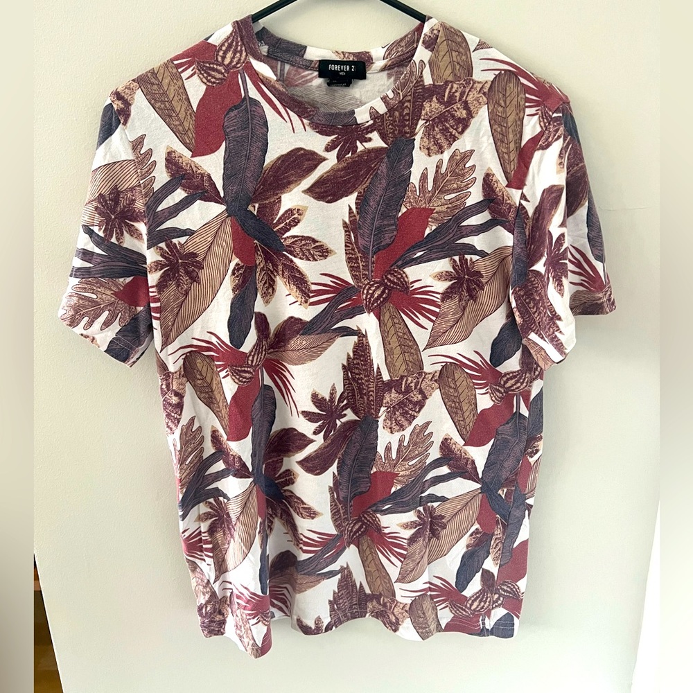 Forever 21 Men's Small Floral Tee